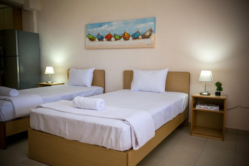 Aphrodite Villas Koinira Exterior photo